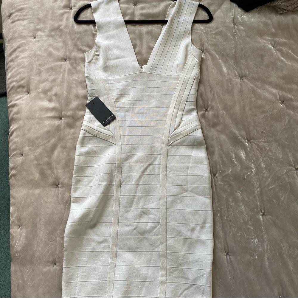 NWT Marciano Bridget Bandage Dress in Macadamia plunge v-neck back zip medium - Picture 5 of 16